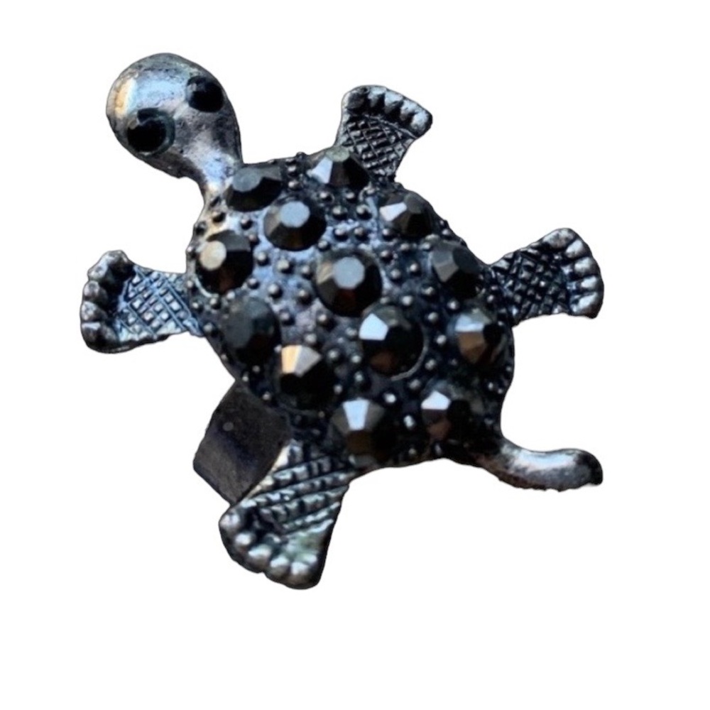 Turtle Fashion Ring Silver Tone Adjustable Costume Jewelry Black Stones